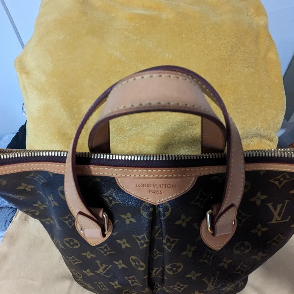 Louis Vuitton Palermo PM - Picture 15 of 15